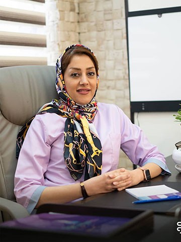 خانم دکتر مریم خسروی متخصص طب فیزیکی اصفهان در مطب